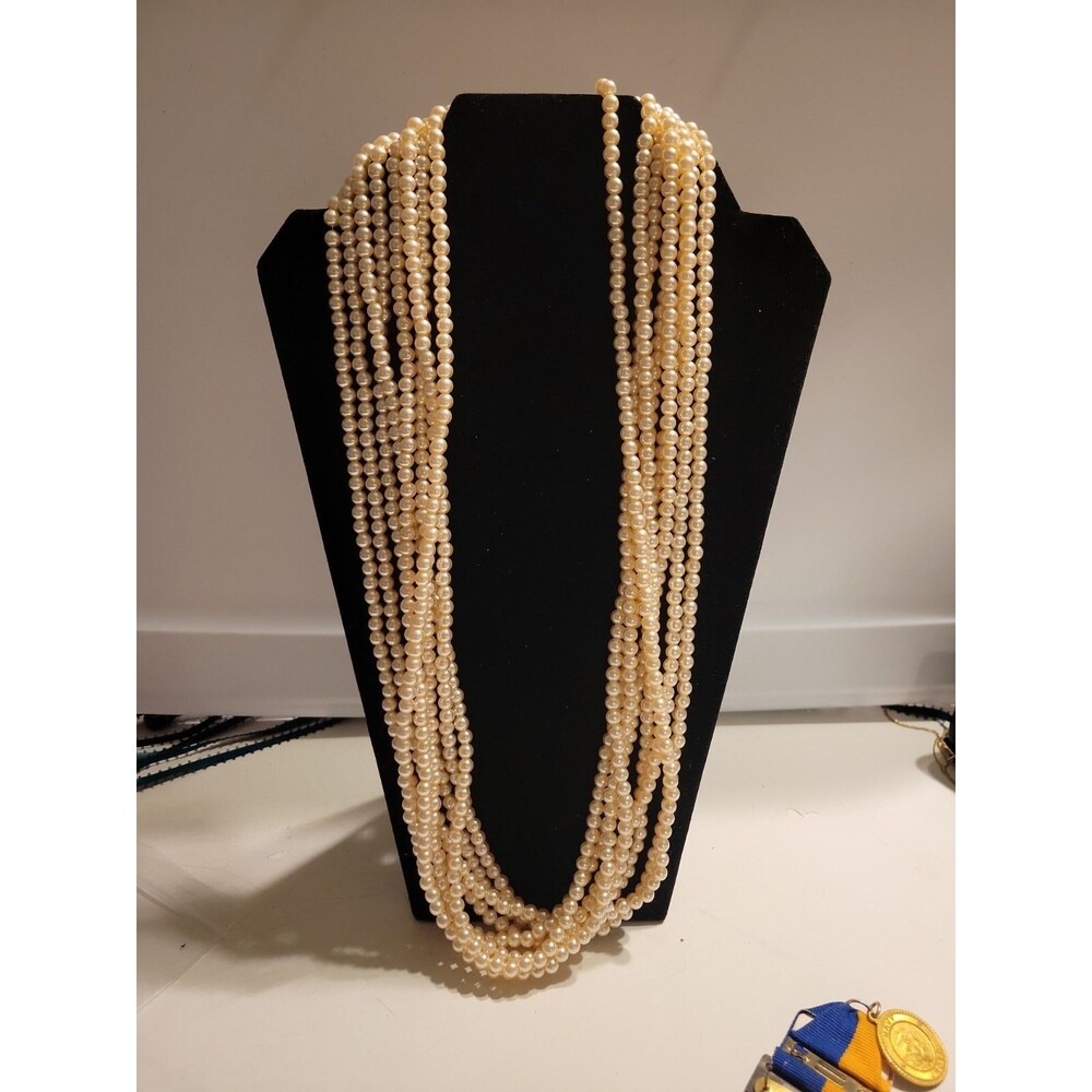 NWT 7 Strand Beautiful Vintage Cream Ivory Faux Pearls Necklace 28 in Hong Kong